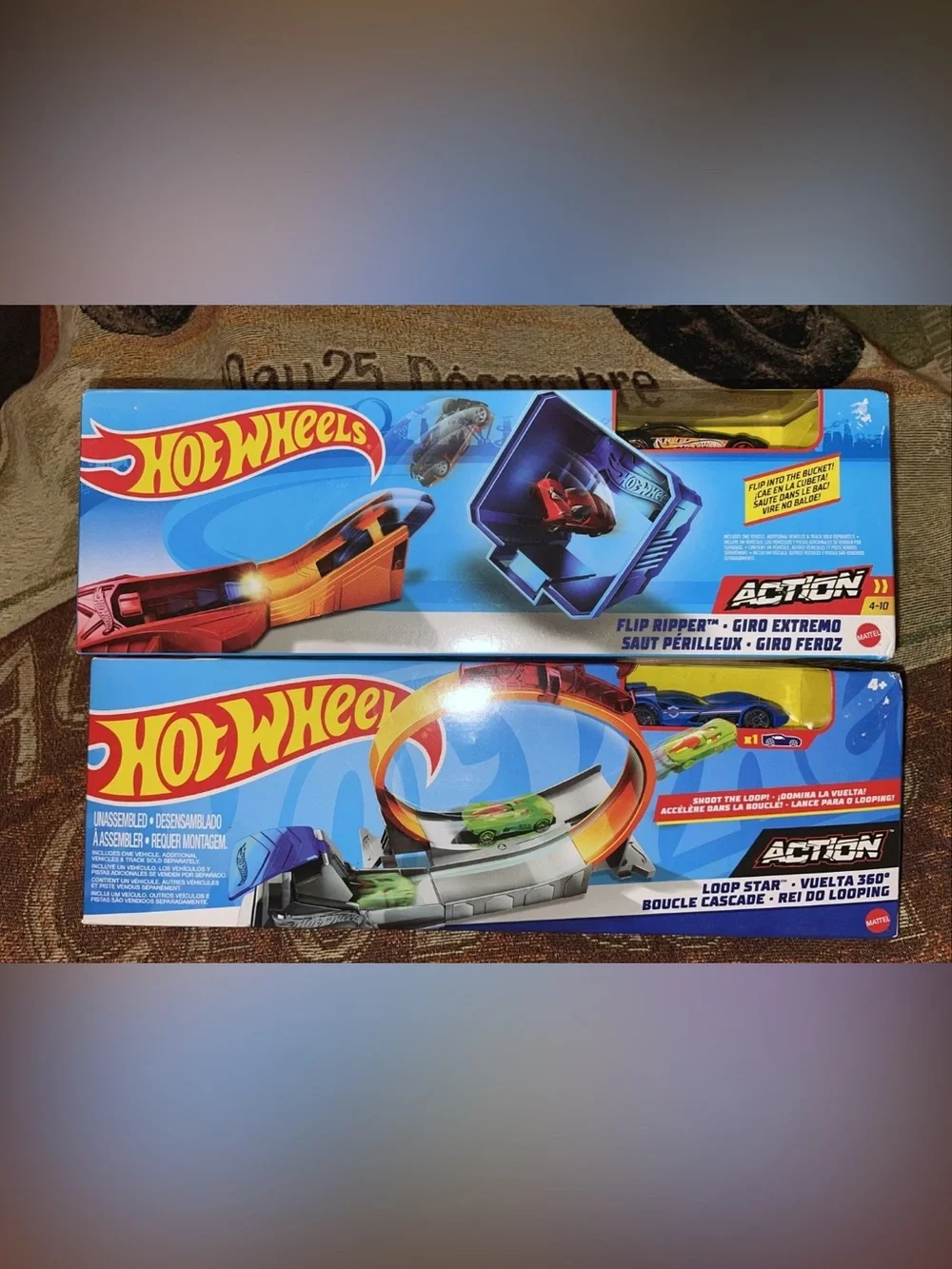Lot of 2 HOT WHEELS Action Accessories Flip Ripper & Loop Star w/ Cars NEW